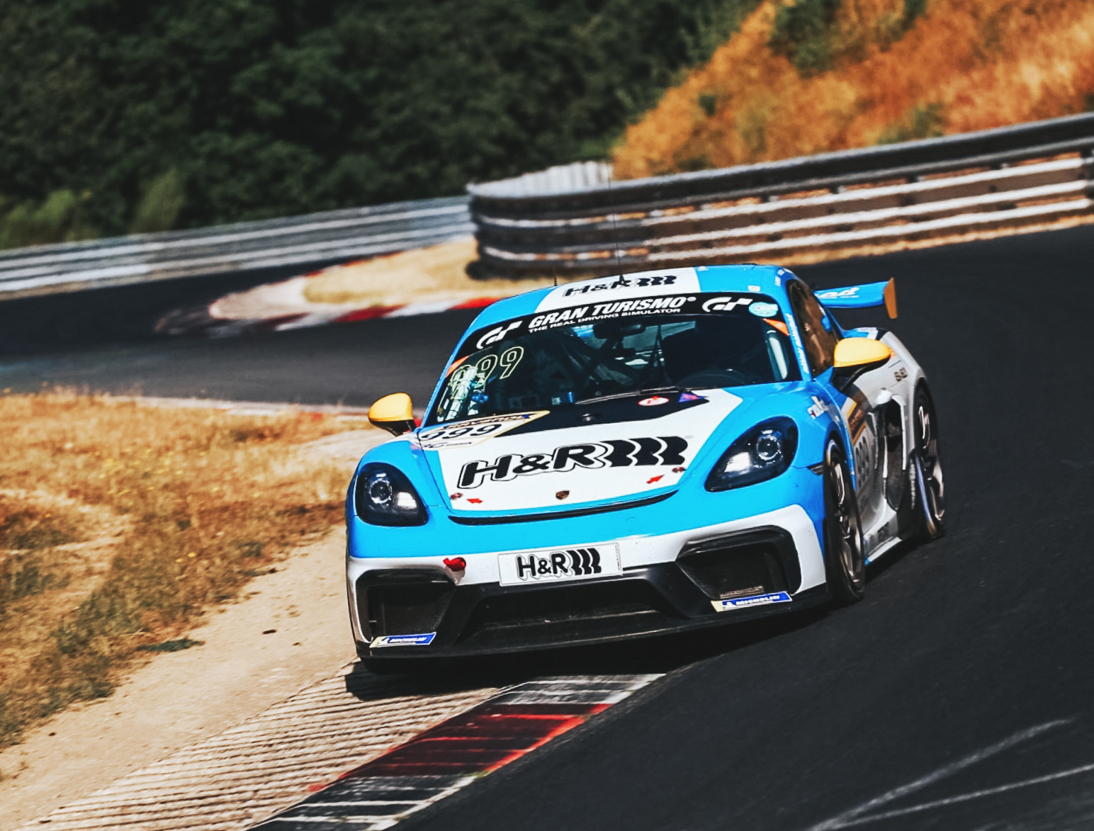 Porsche 718 Cayman GT4 Clubsport Cup3